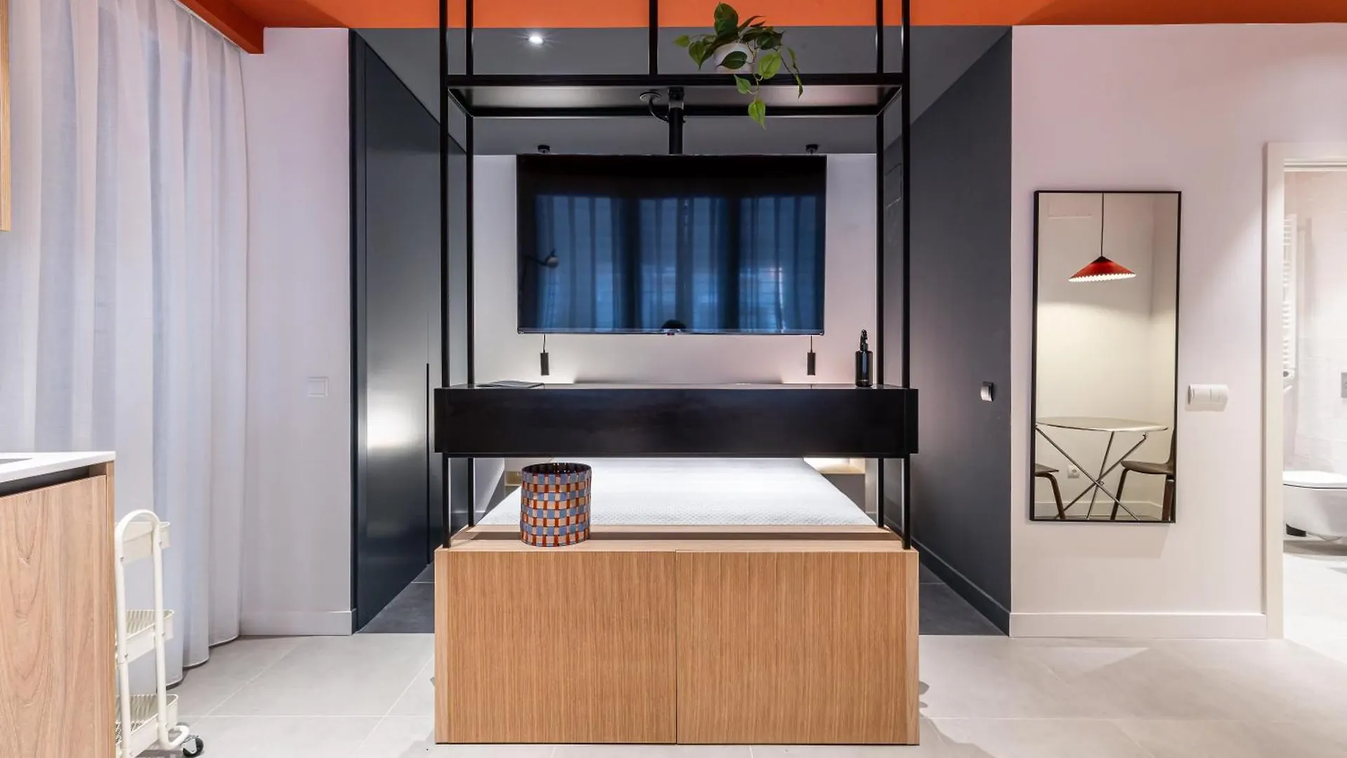 Estudios Arturo Soria By Rent Me Madrid 0*,