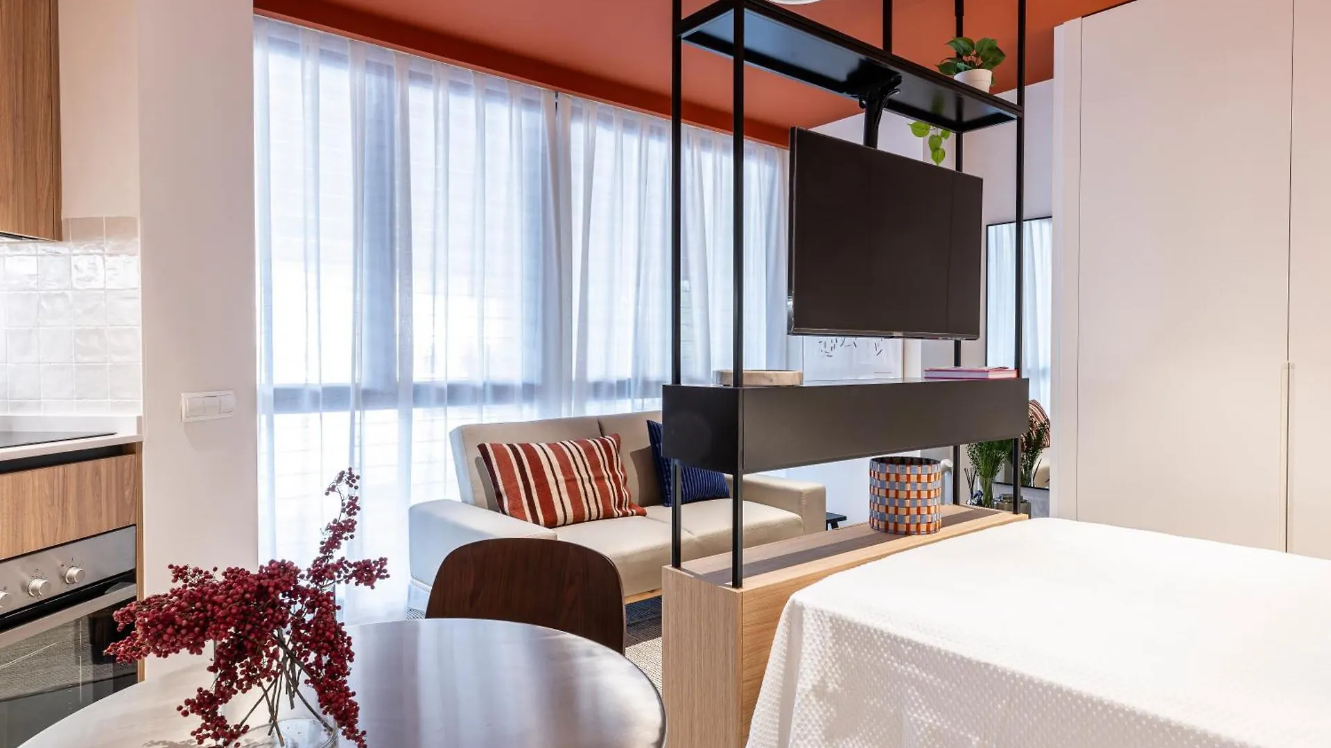 Apartamento Estudios Arturo Soria By Rent Me Madrid España