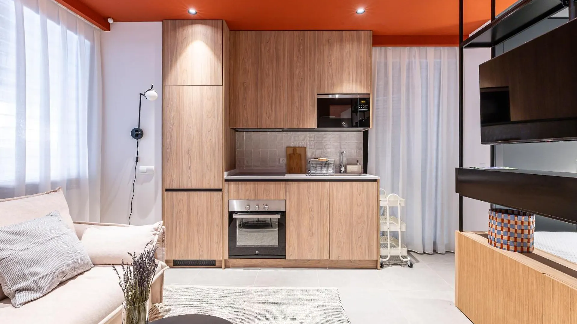 Estudios Arturo Soria By Rent Me Madrid 0*,