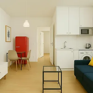 Apartamento Comodo Y Tranquilo A 2 Minutos Del Metro, Madrid